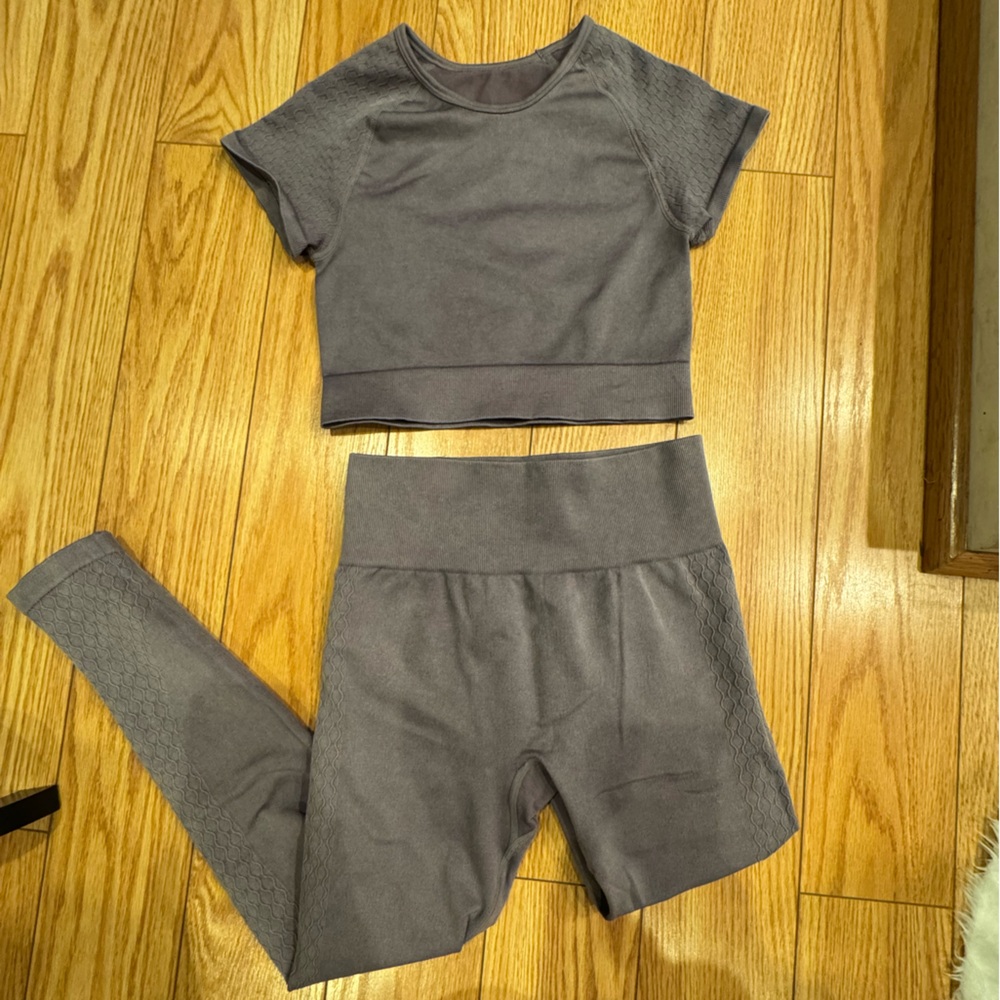 Mono B Ribbed Gray Activewear Set
